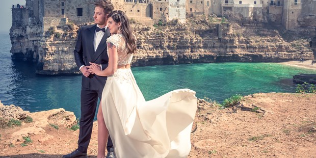 Hochzeitsfotos - Art des Shootings: Trash your Dress - Gilgenberg am Weilhart - In Polignano a Mare / Italien - JB_PICTURES