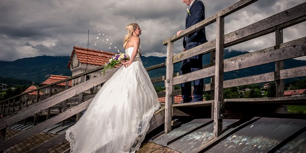 Hochzeitsfotos - Copyright und Rechte: Bilder kommerziell nutzbar - Brand (Brand) - über den Dächern von Innsbruck - JB_PICTURES