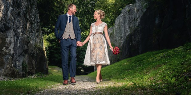 Hochzeitsfotos - Art des Shootings: Trash your Dress - Tiroler Unterland - trachtige Hochzeit - JB_PICTURES