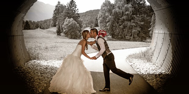 Hochzeitsfotos - Fotobox mit Zubehör - Tirol - Danijel Jovanovic Photography