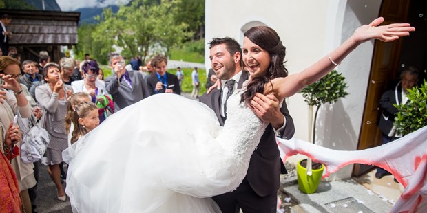 Hochzeitsfotos - Art des Shootings: Hochzeits Shooting - St. Ulrich (Trentino-Südtirol) - Ein Bild aus der Hochzeit mit Cindy und Michael im Tiroler Pitztal - click & smile photography