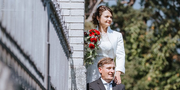 Hochzeitsfotos - Meiningen (Meiningen) - Look into the future - Beim Brautpaarshooting am Locherboden mit einem deutschem Paar welches sich bei uns in Tirol das Ja Wort gab - click & smile photography