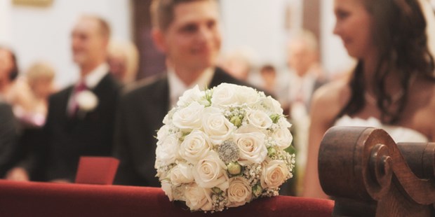 Hochzeitsfotos - Copyright und Rechte: Bilder auf Social Media erlaubt - Wien - RueMa Photographic