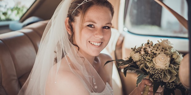 Hochzeitsfotos - Copyright und Rechte: Bilder dürfen bearbeitet werden - Blankenhain - Alexander Riss Hochzeitsfotograf