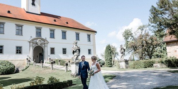 Hochzeitsfotos - Videografie buchbar - Hof (Tiefgraben) - Traumhochzeit im Schloss | Katrin & Thomas | Schloss Altenhof - Birgit Schulz Fotografin