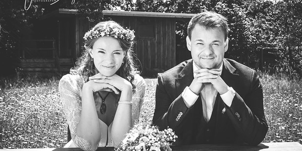 Hochzeitsfotos - Copyright und Rechte: Bilder auf Social Media erlaubt - Dessau - Landscheune - Alexandra Bartz Photography