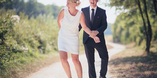 Hochzeitsfotos - Art des Shootings: Prewedding Shooting - Ampfing - Verena & Tom (Oed) - Jakob Lehner Photography