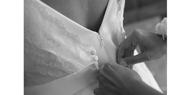 Hochzeitsfotos - Fotostudio - Chiemsee - Getting Ready - DieFotoFrau