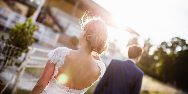 Hochzeitsfotos - Copyright und Rechte: Bilder auf Social Media erlaubt - Burgenland - Gegenlicht - WK photography