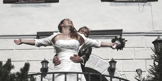 Hochzeitsfotos - Copyright und Rechte: Bilder dürfen bearbeitet werden - St. Donat - Hochzeitsfotograf Kärnten, Steiermark, Wien, Österreich - Nikolaus Neureiter Hochzeitsfotograf