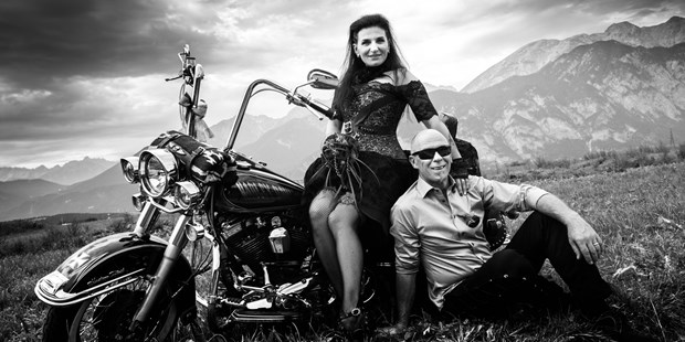 Hochzeitsfotos - Fotobox mit Zubehör - Oberammergau - Salih Kuljancic Fotografie
