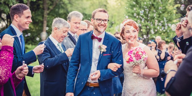 Hochzeitsfotos - Copyright und Rechte: Bilder auf Social Media erlaubt - Reith bei Seefeld - Brautpaar - Stefan Kuhn Hochzeitsfotografie