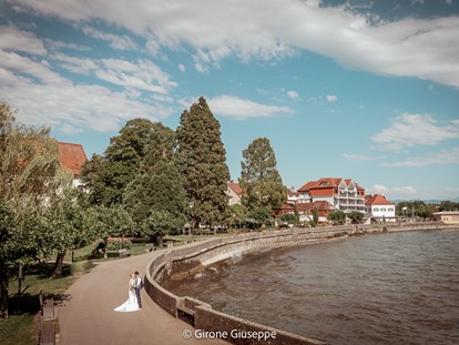 Hochzeitsfotos - zweite Kamera - Uster - Coupleshooting am See. - Foto Girone