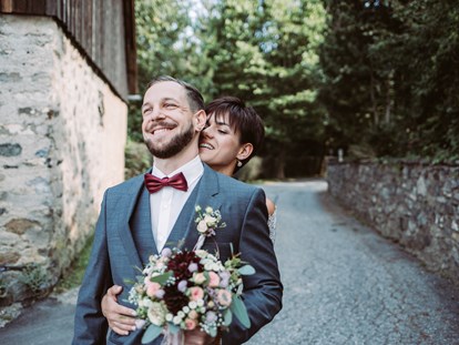 Hochzeitsfotos - Art des Shootings: Trash your Dress - Ebenthal (Ebenthal in Kärnten) - Verena & Thomas Schön - Hochzeitsfotografen in Kärnten & Österreich
