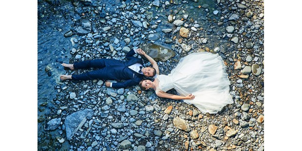 Hochzeitsfotos - Art des Shootings: Trash your Dress - Österreich - Tobias Köstl Photography