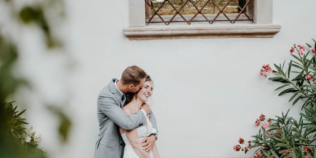 Hochzeitsfotos - Art des Shootings: Trash your Dress - Aukrug - Hochzeit in Süd-Tirol, Italien - paulanantje weddings
