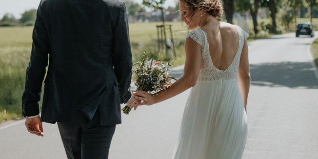 Hochzeitsfotos - Copyright und Rechte: Bilder auf Social Media erlaubt - Büdelsdorf - Hochzeit in Lübeck, Norddeutschland - paulanantje weddings