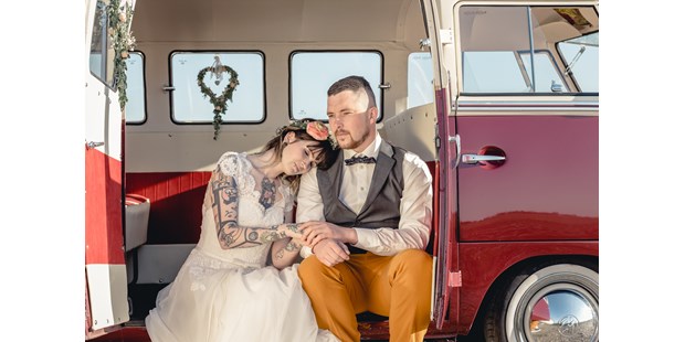 Hochzeitsfotos - Copyright und Rechte: Bilder auf Social Media erlaubt - Elbeland -  Hochzeitsfotografie Florian Ostermann
