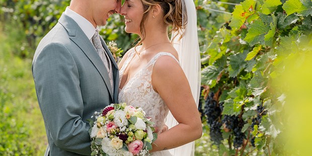 Hochzeitsfotos - Gau-Algesheim - Heiraten in der Pfalz. Natürliche und zeitlose Hochzeitsfotografie.  - Couture photographie
