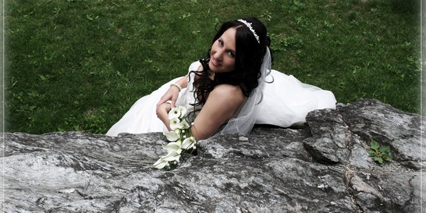 Hochzeitsfotos - Art des Shootings: 360-Grad-Fotografie - Pettneu am Arlberg - Marmorstein und Eisen bricht, aber eure Liebe nicht. - Viktoria Gstrein | Black Tea Fotografie