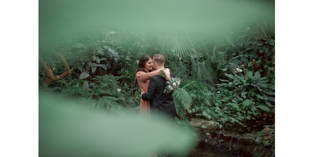 Hochzeitsfotos - Art des Shootings: Portrait Hochzeitsshooting - Büdingen - BUYMYPICS Foto & Video