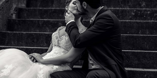 Hochzeitsfotos - Copyright und Rechte: keine Vervielfältigung erlaubt - Döbeln - Brautpaarshooting in München - Julia and Matthias Photography