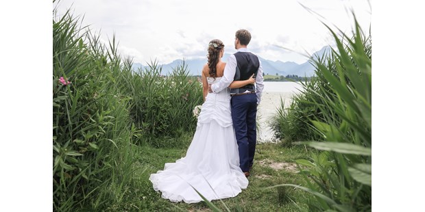 Hochzeitsfotos - Art des Shootings: Trash your Dress - Landeck - Hochzeitsfotografie im Allgäu von Lisa Viertel - Lisa Viertel