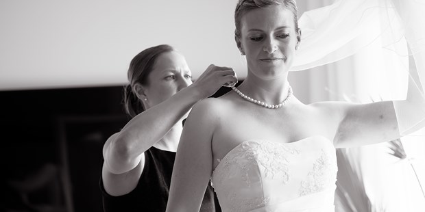 Hochzeitsfotos - Hessen - Getting Ready der Braut - Herr und Frau Beichert Hochzeits-Fotografen