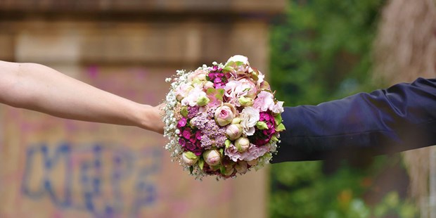 Hochzeitsfotos - Copyright und Rechte: Bilder auf Social Media erlaubt - Sachsen - Hochzeitsfotograf Leipzig - Hochzeitsfotograf-Leipzig.eu