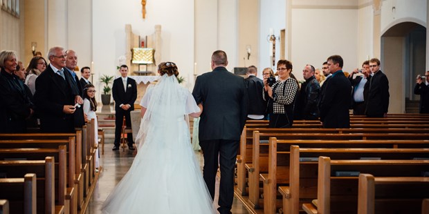 Hochzeitsfotos - Copyright und Rechte: Bilder auf Social Media erlaubt - Emsland, Mittelweser ... - Just a Moment