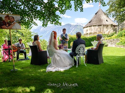 Hochzeitsfotos - Fotostudio - Pettneu am Arlberg - Romantische Gartenhochzeit im Schloß Friedberg. - Fotografie Harald Neuner