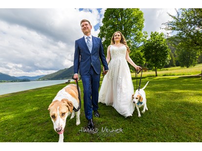 Hochzeitsfotos - Fotostudio - Schruns - Paarshooting mit dem Lieblingshaustier. - Fotografie Harald Neuner