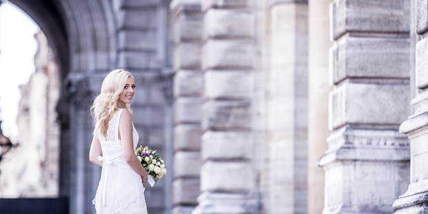 Hochzeitsfotos - Fotostudio - Neudörfl (Neudörfl) - Braut - Armin Kleinlercher - your weddingreport