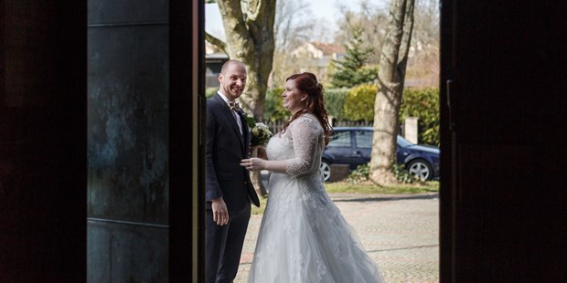 Hochzeitsfotos - Copyright und Rechte: Bilder auf Social Media erlaubt - Nordrhein-Westfalen - Nora Mangu Photography