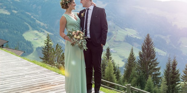 Hochzeitsfotos - Fotobox mit Zubehör - Hochzeit in Tirol, Alpbach, Bischoferalm - Alexander Steppan