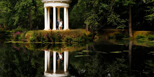 Hochzeitsfotos - Dessau - Brautpaarshooting direkt nach der Trauung im Schlosspark Lützschena - lisamariedesign | fotografie und grafikdesign in leipzig