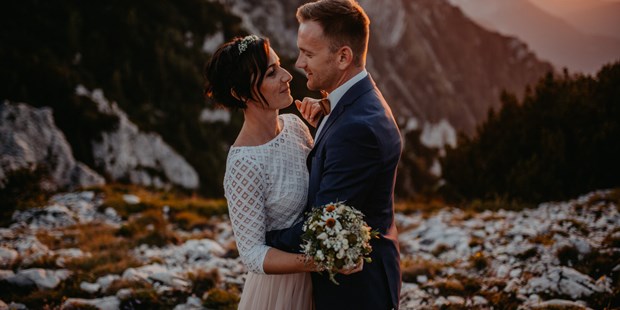 Hochzeitsfotos - Copyright und Rechte: Bilder auf Social Media erlaubt - Esternberg - Lichtflut