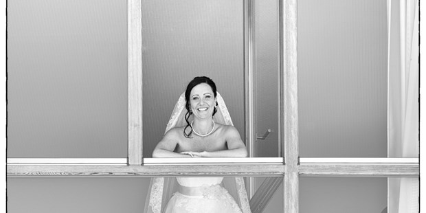 Hochzeitsfotos - Fotostudio - Ried im Innkreis - Vorfreude in der Hochzeitssweet - Ludwig Pullirsch