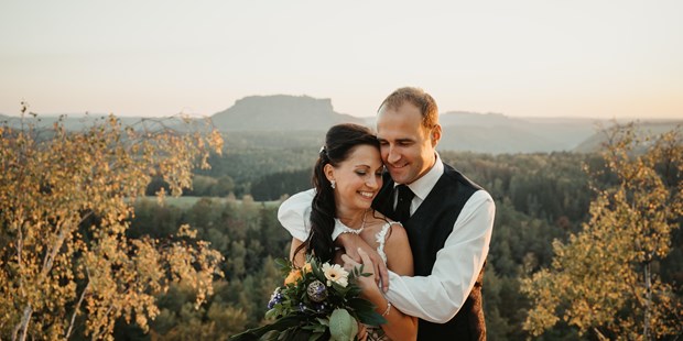 Hochzeitsfotos - Fotobox alleine buchbar - Unterperfuss - Julia und Matthias