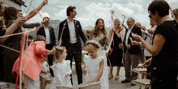 Hochzeitsfotos - Berufsfotograf - Freie Trauung in den Bergen in Lech - Dan Jenson Photography