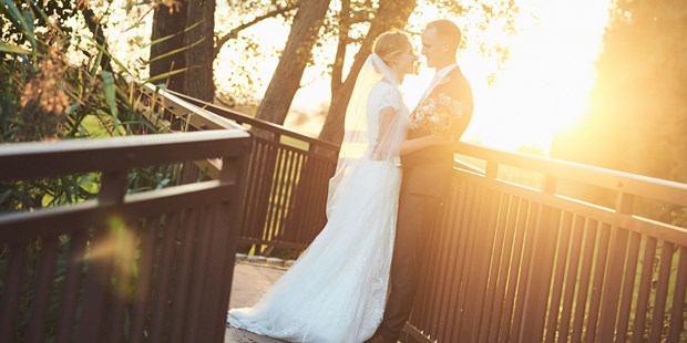 Hochzeitsfotos - Copyright und Rechte: Bilder auf Social Media erlaubt - Pfalz - Brautpaar - Simon Braun
