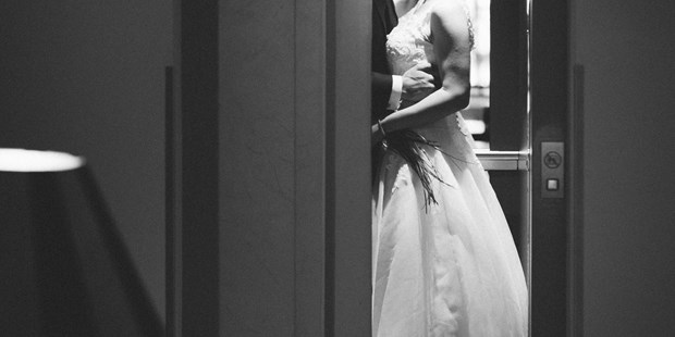 Hochzeitsfotos - Art des Shootings: Trash your Dress - Sitzendorf an der Schmida - Marie & Michael Photography