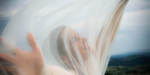 Hochzeitsfotos - Art des Shootings: Trash your Dress - Zederhaus - Danila Amodeo