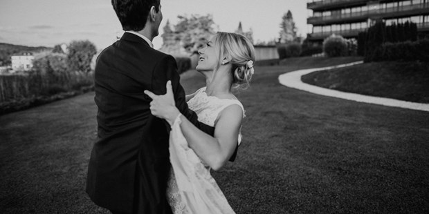 Hochzeitsfotos - Art des Shootings: 360-Grad-Fotografie - Steyr - BLISS & DELIGHT AUTHENTIC WEDDING PHOTOS AND VIDEOS
