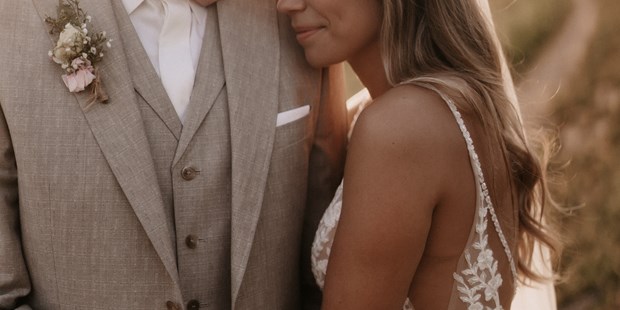 Hochzeitsfotos - Videografie buchbar - Steyr - BLISS & DELIGHT AUTHENTIC WEDDING PHOTOS AND VIDEOS