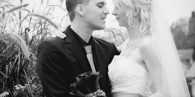 Hochzeitsfotos - Copyright und Rechte: Bilder auf Social Media erlaubt - Graz - Christine M. Kipper Photography