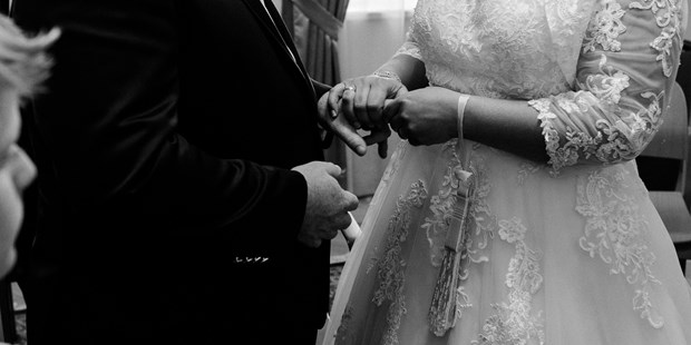 Hochzeitsfotos - Fotobox mit Zubehör - Lessach (Lessach) - Roland Nischelwitzer Photography  - Hochzeit Markus und Claudia - Roland Nischelwitzer Photography