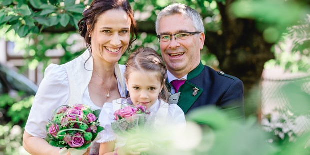 Hochzeitsfotos - Berufsfotograf - Niederösterreich - Hochzeitsreportage mit einem Brautpaar in Österreich - Alexander Pfeffel - premium film & fotografei