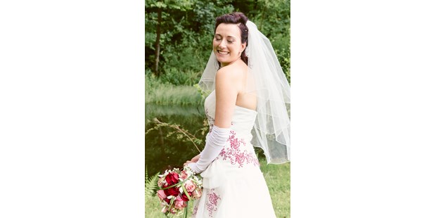 Hochzeitsfotos - Copyright und Rechte: Bilder frei verwendbar - Wachau - Happy bride... - neero Fotografie und Grafik