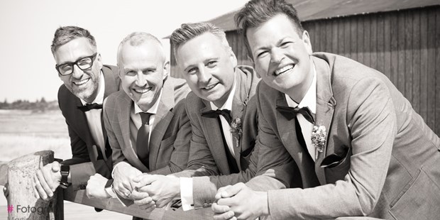 Hochzeitsfotos - Copyright und Rechte: Bilder auf Social Media erlaubt - Nordsee - Männer Hochzeit - Fotografie Kunze - Die Fotomanufaktur in St. Peter-Ording